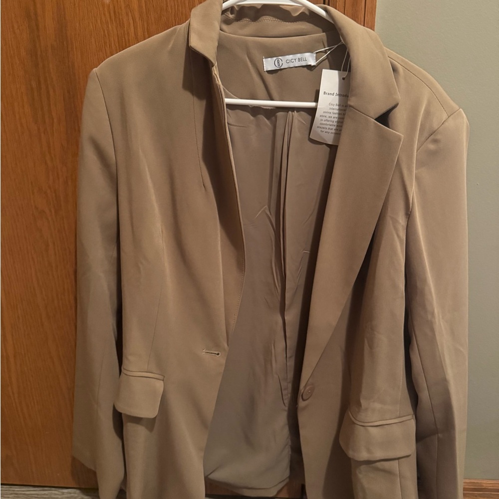 Women's Tan Blazer
